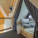 Osada Chalet *